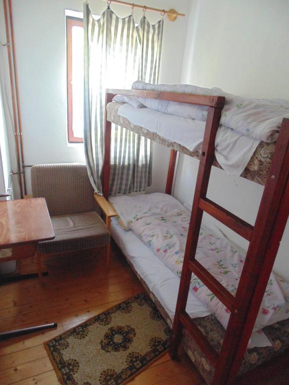 Huta Vendeghaz Hotel Kishuta Екстериор снимка
