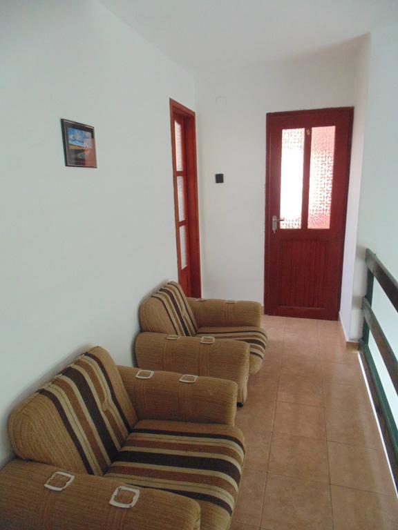 Huta Vendeghaz Hotel Kishuta Екстериор снимка